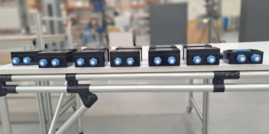 Pyszki rozgałęźne Ex z niebieskimi dlawnicami wykonanie Ex-i